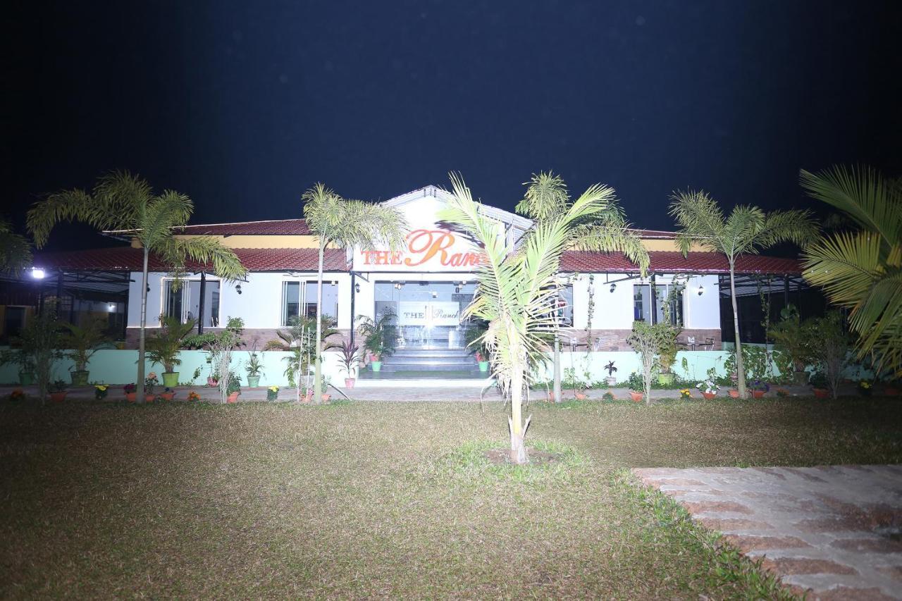 فندق بوريفي  Oyo 26670 The Ranch المظهر الخارجي الصورة